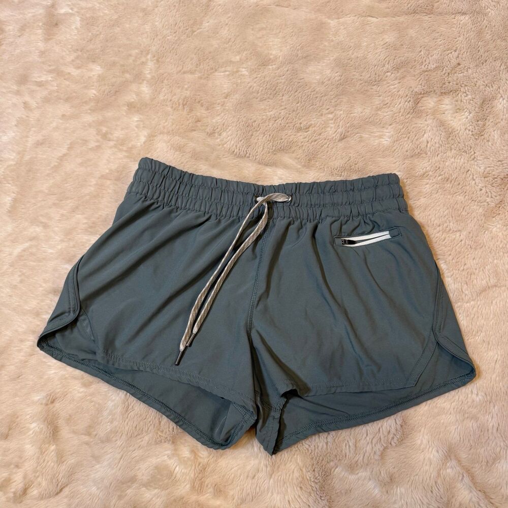 Vuori Clementine Shorts Women’s Medium Green Lined Running Athletic
